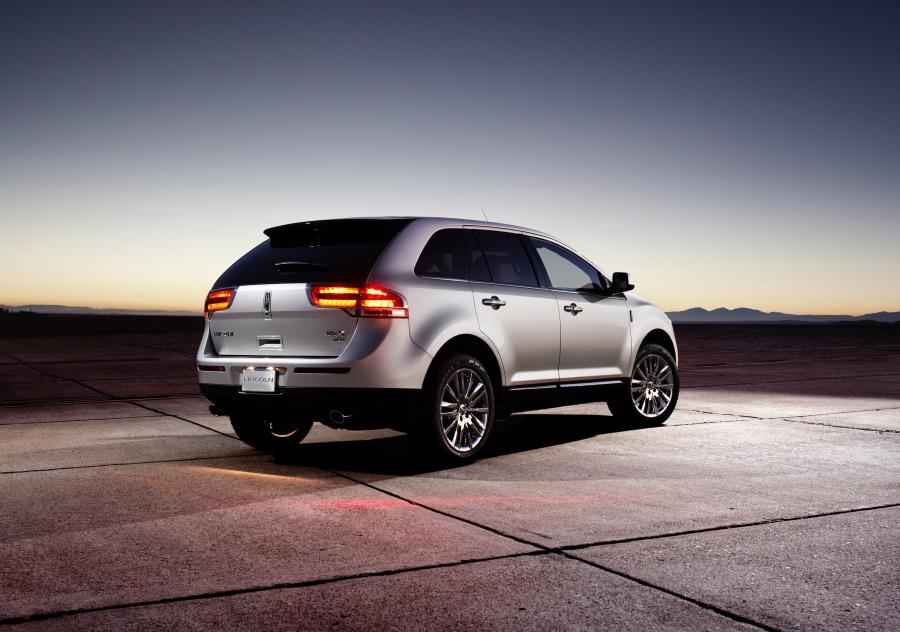  Lincoln MKX 2011 года  (фото 66 из 105)